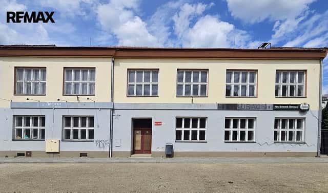 Prodej restaurace 890 m², nám. 1. května, Kuřim, okres Brno-venkov