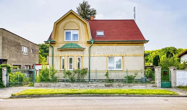 Prodej domu 180 m² s pozemkem 1 189 m², Lidická, Kralupy nad Vltavou – Lobeček, okres Mělník