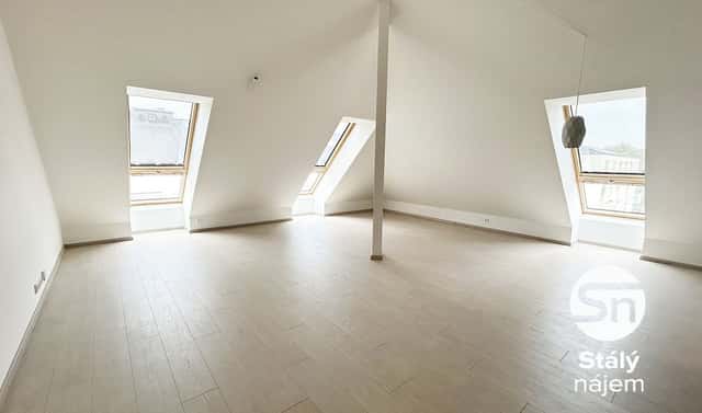 Pronájem bytu 2+kk 85 m², Cihlářská, Hostivice, okres Praha-západ