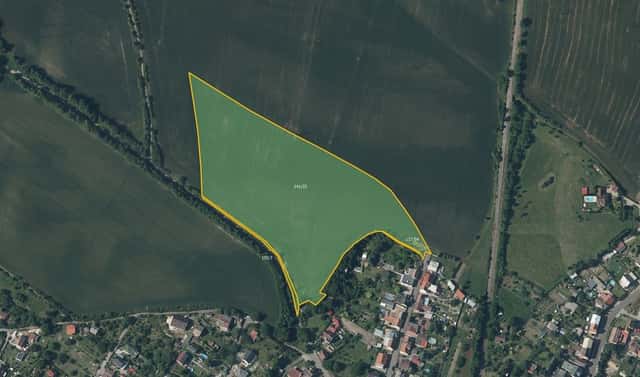 Prodej pole 9 589 m², Lhotka nad Labem, okres Litoměřice