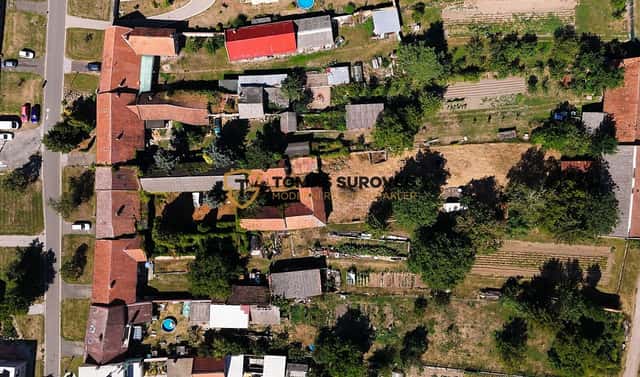 Prodej stavebního pozemku 2 886 m², Kroměříž – Bílany