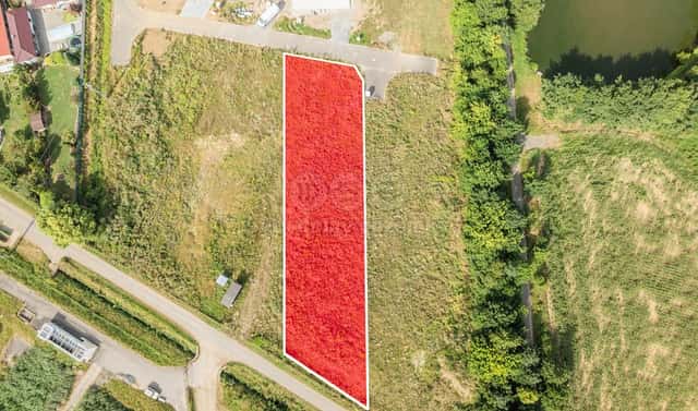 Prodej stavebního pozemku 1 642 m², Lutopecny, okres Kroměříž
