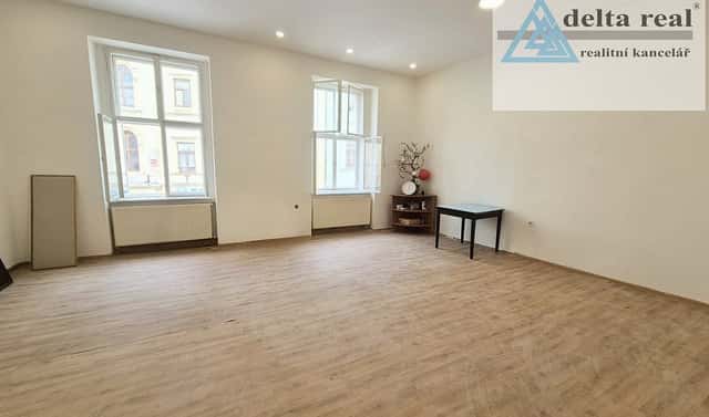 Pronájem kanceláře 38 m², Hlavní třída, Šumperk