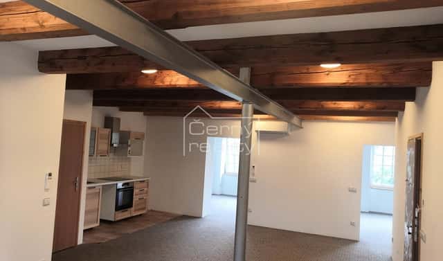Pronájem bytu 2+1 90 m², Staré Hradiště – Brozany, okres Pardubice