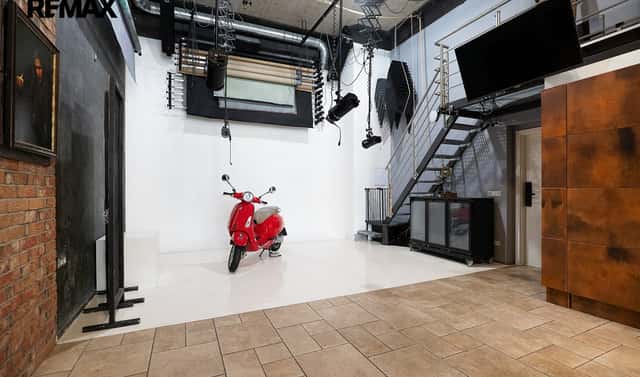 Prodej obchodních prostor 240 m², Vřesová, Praha 8 – Troja