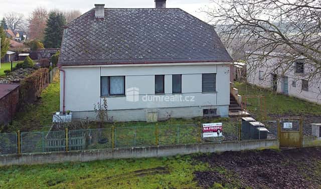 Prodej domu 140 m² s pozemkem 1 249 m², Hořátev, okres Nymburk