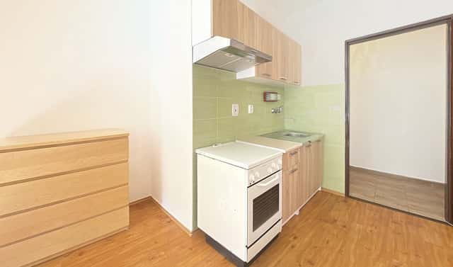 Pronájem bytu 1+kk 24 m², Pražského povstání, Tábor