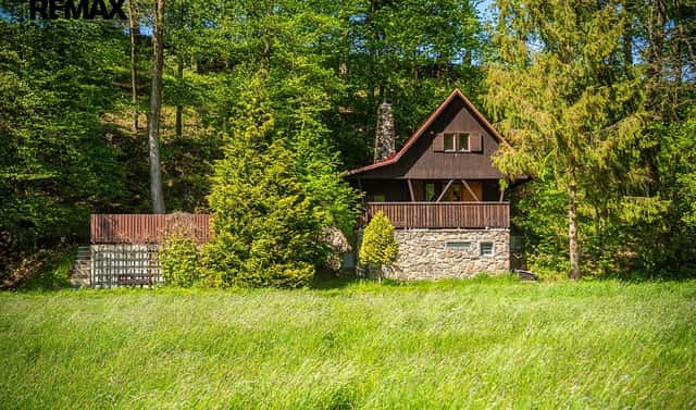 Prodej chaty/chalupy 69 m² s pozemkem 575 m², Český Šternberk, okres Benešov