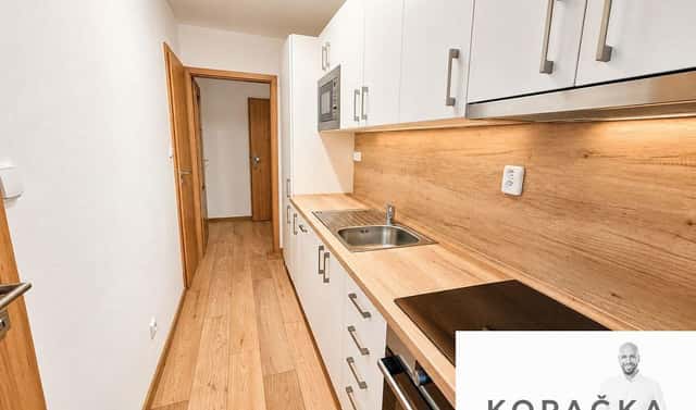 Pronájem bytu 2+kk 42 m², Moskevská, Tábor