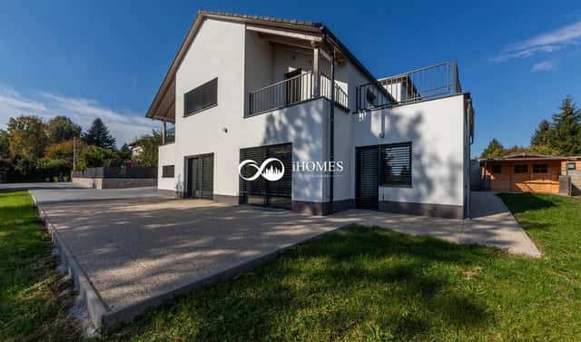 Prodej domu 340 m² s pozemkem 1 130 m², Do Žlábek, Kunice, okres Praha-východ