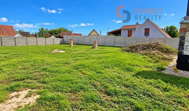 Prodej stavebního pozemku 750 m², Březí, okres Břeclav