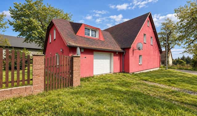Prodej domu 295 m² s pozemkem 1 331 m², Hora Svatého Šebestiána, okres Chomutov