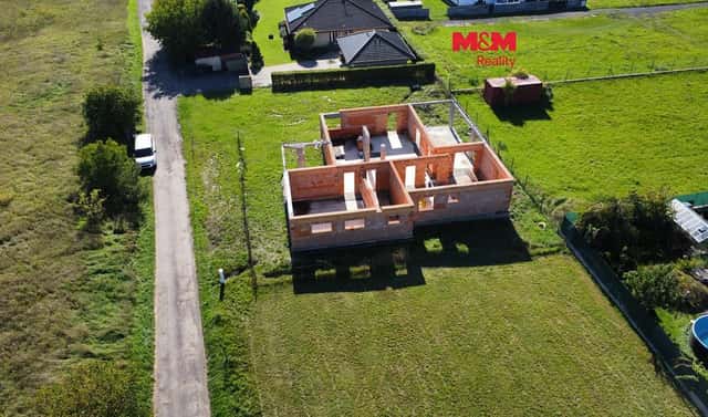 Prodej stavebního pozemku 1 044 m², Lhotecká, Mělník