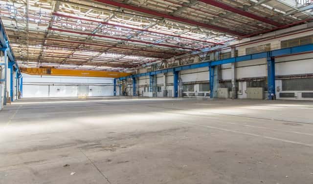 Pronájem skladovacích prostor 3 200 m², Ringhofferova, Praha 5 – Třebonice