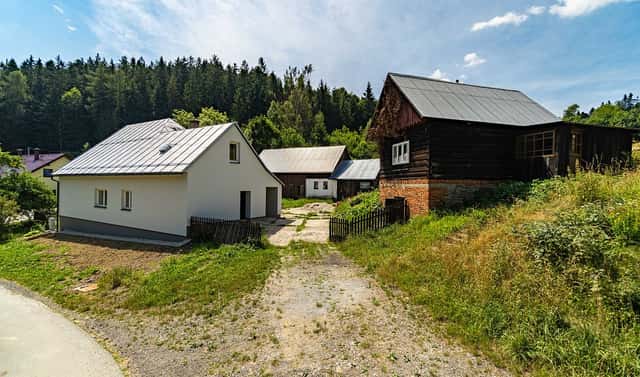 Prodej domu 343 m² s pozemkem 1 671 m², Liptál, okres Vsetín