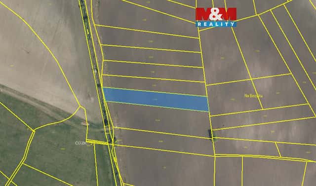 Prodej louky 2 975 m², Kladruby nad Labem – Komárov, okres Pardubice