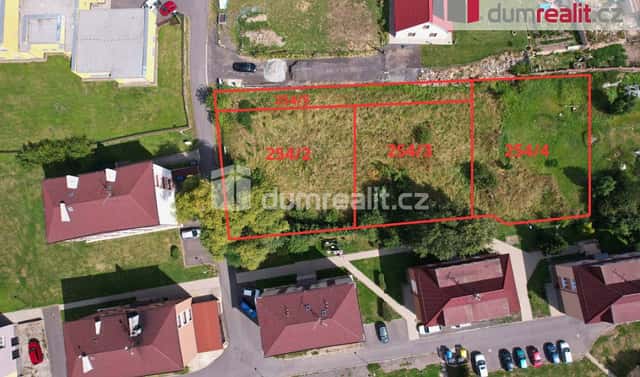 Prodej stavebního pozemku 700 m², Velké Chvojno, okres Ústí nad Labem