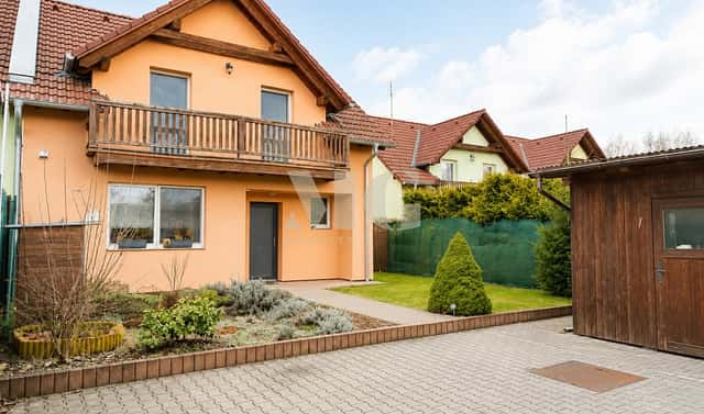 Prodej domu 120 m² s pozemkem 340 m², Na Anežce, Horoušany, okres Praha-východ