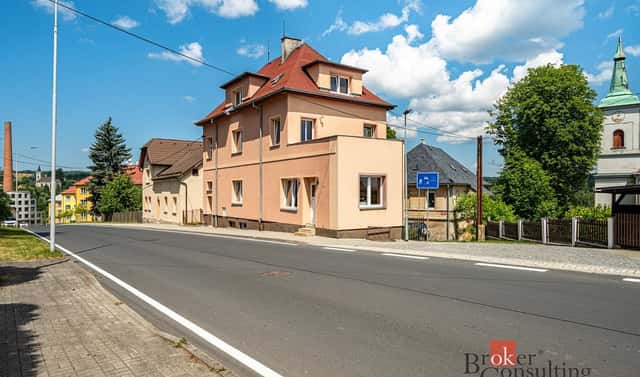 Prodej domu 185 m² s pozemkem 160 m², 5. května, Plesná, okres Cheb