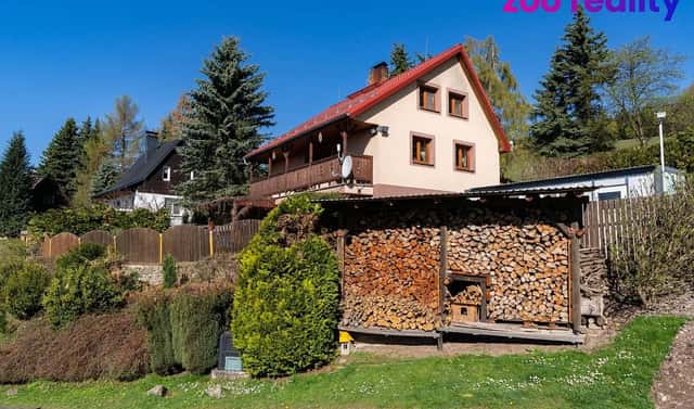 Prodej domu 180 m² s pozemkem 2 284 m², Perštejn – Rájov, okres Chomutov
