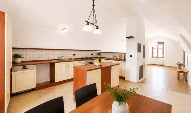 Pronájem bytu 2+kk 79 m², Kutnohorská, Kolín – Kolín I