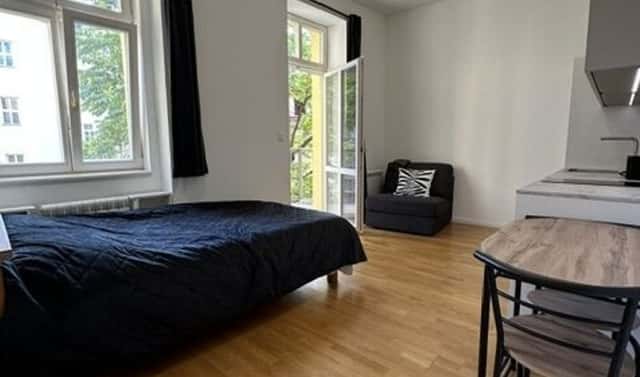 Pronájem bytu 1+kk 30 m², Rubešova, Praha 2 – Vinohrady