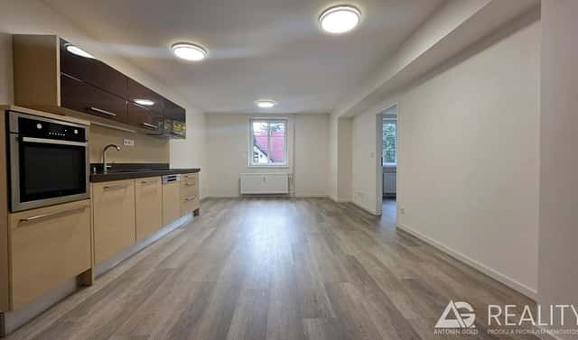 Prodej bytu 3+kk 88 m², Pod Žvahovem, Praha 5 – Hlubočepy