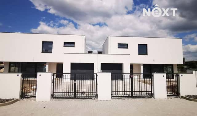 Prodej stavebního pozemku 949 m², Nechanice, okres Hradec Králové