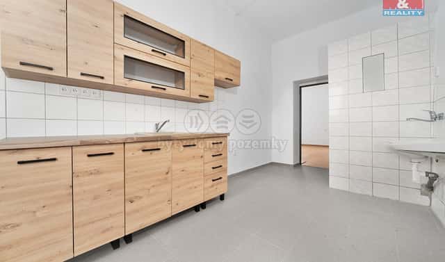 Prodej bytu 2+1 53 m², Nádražní, Hanušovice, okres Šumperk