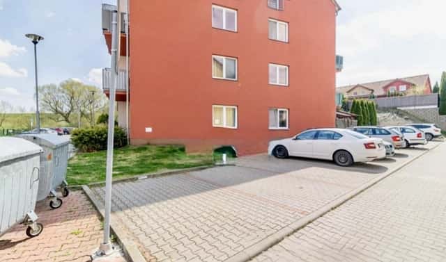Parkovací stání Kuřim, Metelkova, Kuřim, okres Brno-venkov