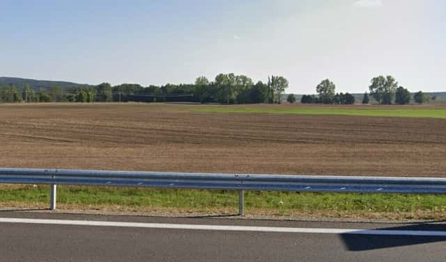 Prodej pozemku 2 985 m², Stráž nad Nežárkou – Dolní Lhota, okres Jindřichův Hradec