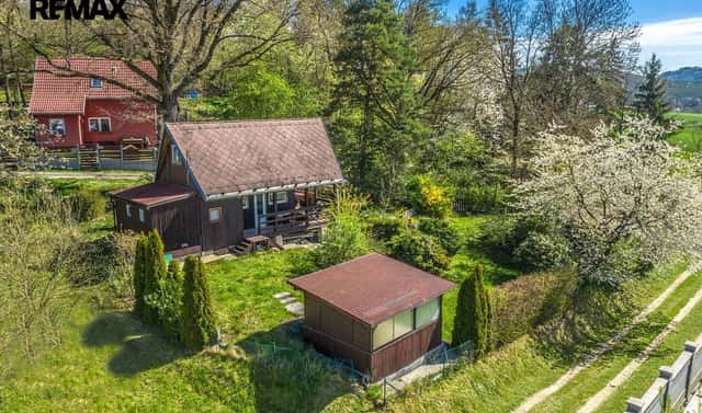 Prodej chaty/chalupy 36 m² s pozemkem 582 m², Neveklov – Mlékovice, okres Benešov