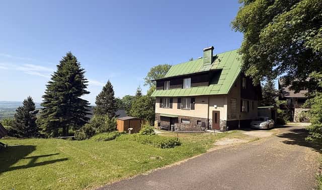 Prodej domu 180 m² s pozemkem 1 214 m², Strážné, okres Trutnov