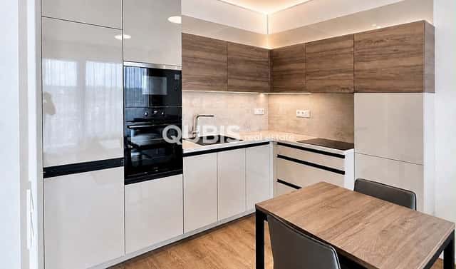 Pronájem bytu 2+kk 46 m², Praha 8 – Karlín
