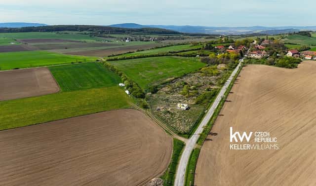 Prodej zahrady 1 652 m², Suchomasty – Borek, okres Beroun