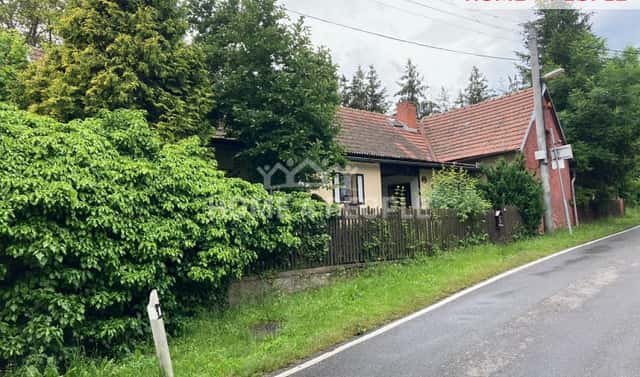 Prodej domu 100 m² s pozemkem 684 m², Korkyně – Křížov, okres Příbram