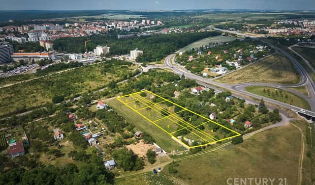 Prodej zahrady 6 703 m², Znojmo