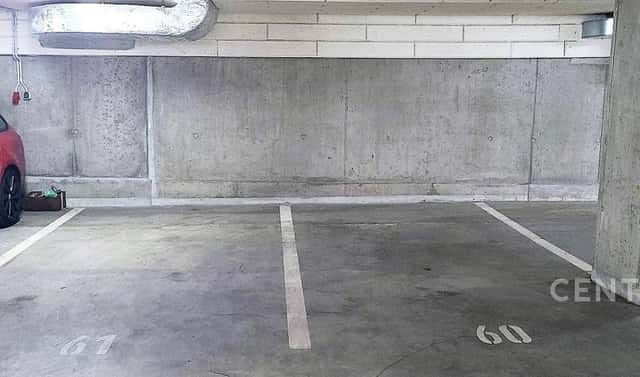 Pronájem, Garážové stání, 14 m2 - Praha - Žižkov, Olgy Havlové, Praha 3 – Žižkov