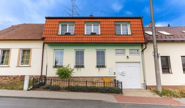Prodej domu 246 m² s pozemkem 271 m², Družstevní, Zbýšov, okres Brno-venkov