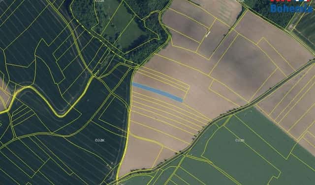 Prodej pole 1 947 m², Husí Lhota, okres Mladá Boleslav