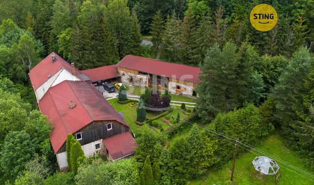 Prodej domu 520 m² s pozemkem 7 888 m², Valšov, okres Bruntál