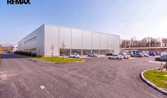 Pronájem obchodních prostor 1 800 m², Staré Město, okres Frýdek-Místek