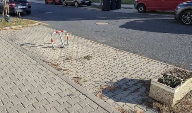 Prodej venkovního parkovacího stání se sklopnou zábranou - T. G. Masaryka/Horoměřice, T. G. Masaryka, Horoměřice, okres Praha-západ