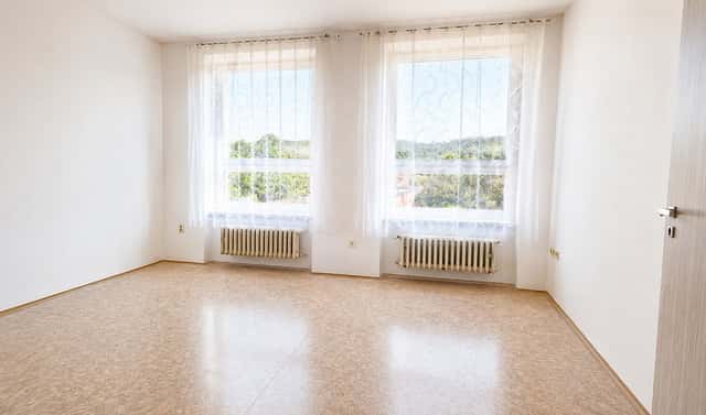 Pronájem komerčního objektu (jiného typu) 79 m², Kpt. Jaroše, Karlovy Vary – Dvory