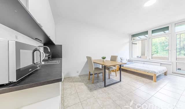 Prodej bytu 1+kk 32 m², Spojařů, Praha 5 – Zbraslav