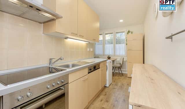 Prodej bytu 1+1 40 m², Macháčkova, Plzeň – Skvrňany, okres Plzeň-město