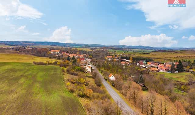 Prodej stavebního pozemku 1 797 m², Nepomyšl, okres Louny