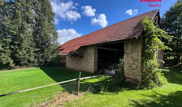 Prodej domu 750 m² s pozemkem 16 025 m², Kostelec nad Černými lesy, okres Praha-východ