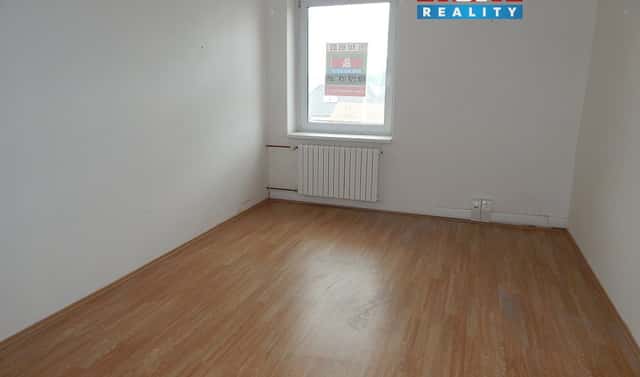 Pronájem kanceláře 16 m², třída 3. května, Zlín – Malenovice