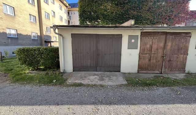 Garáž k pronájmu - Třinec, Třinec – Staré Město, okres Frýdek-Místek